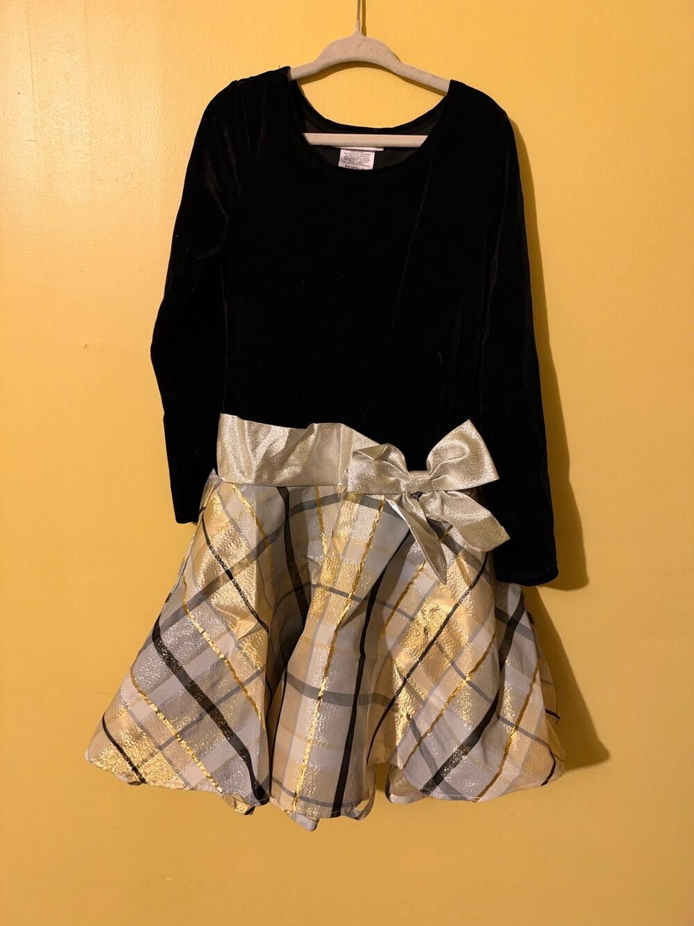 Bonnie Jean Girls' Black Velvet & Metallic Gold Plaid Holiday Dress